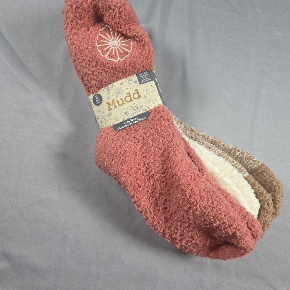 Mudd 3 Pack Cozy Crew Socks Size 4-10 NWT